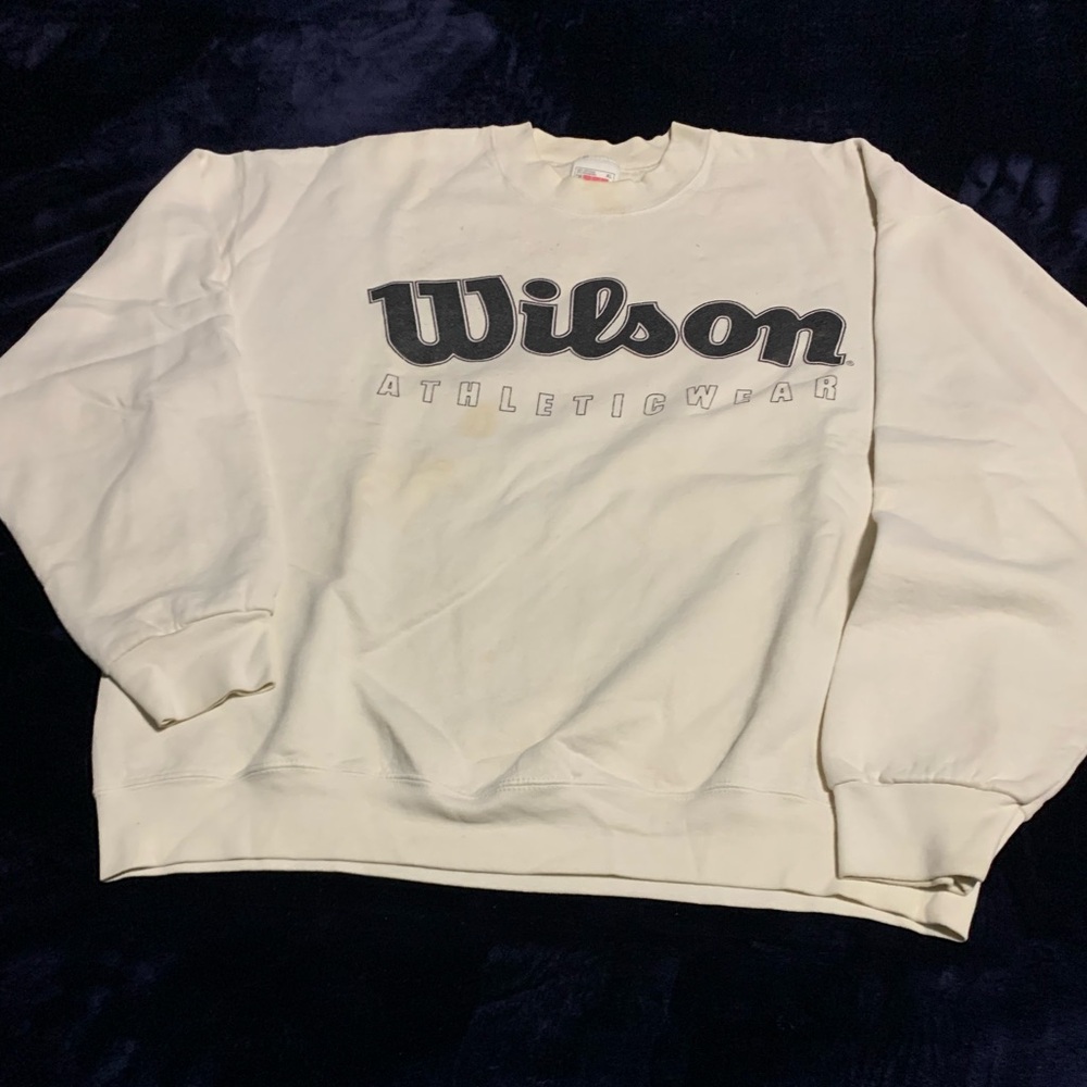Vintage Classic Wilson White Crewneck Sweater with Bold Logo